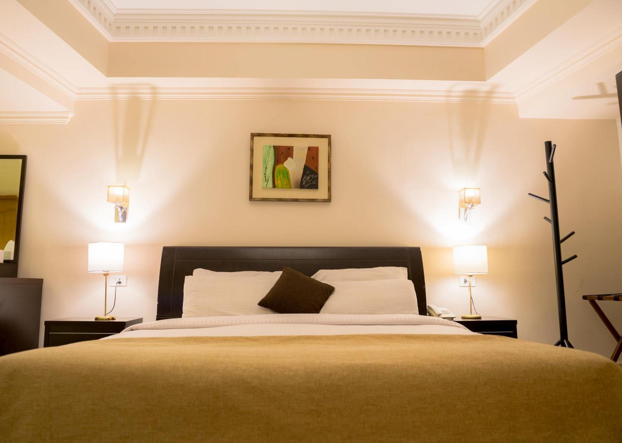 Standard Suite